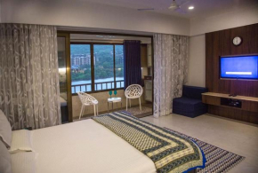  Lavasa Luxury Lakeview Studio  Лаваса